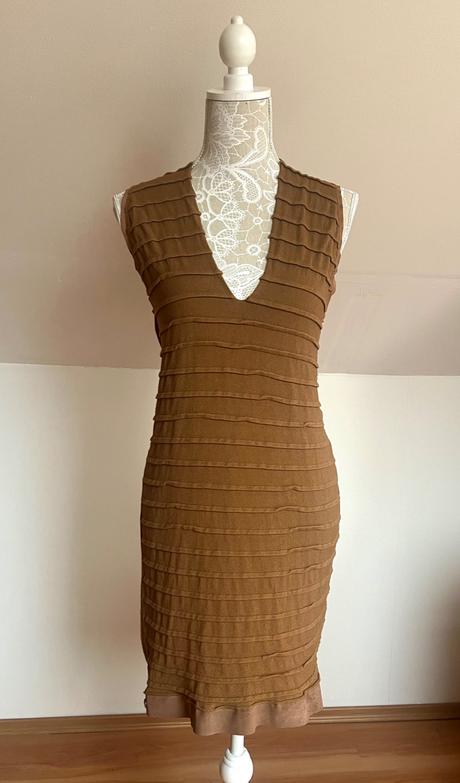 Hnedé elastické šaty, 38