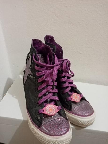 Tenisky na klinovom opätku, 35