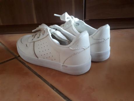 Biele tenisky, reserved,30