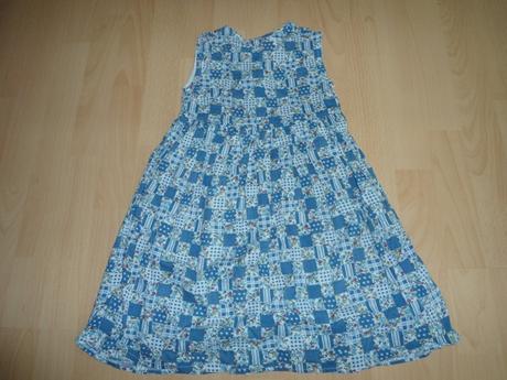 Modre tenke saty, 104