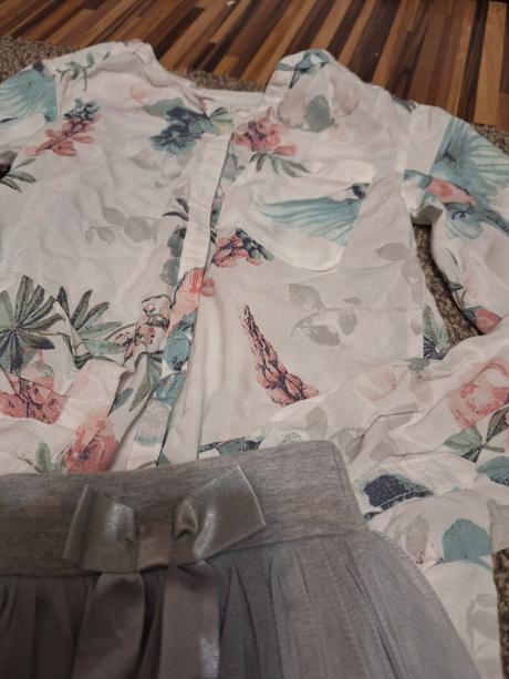 Komplet sukna a bluzka, 134