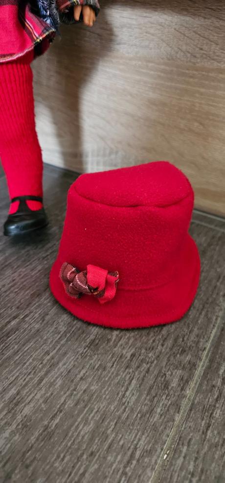 Babika llorens, ako nová, 