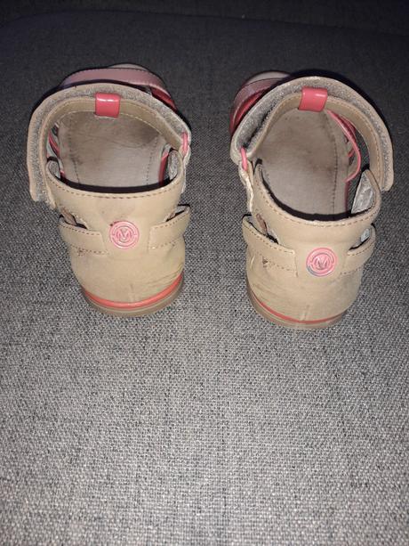 Sandalky, mayoral,29