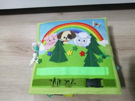 Šitá kniha quiet book,