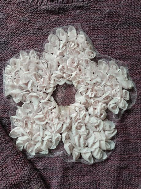 Sveter s kvetinkou, f&f,122