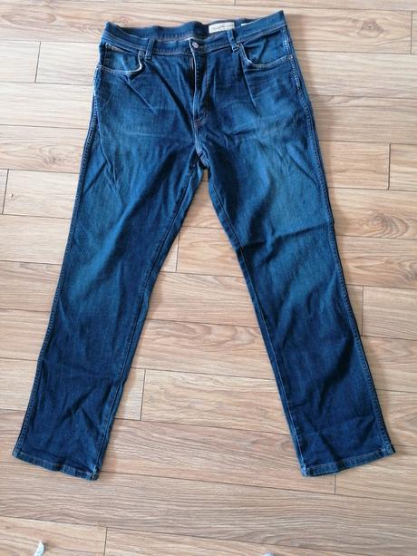 Wrangler rifle, wrangler,32