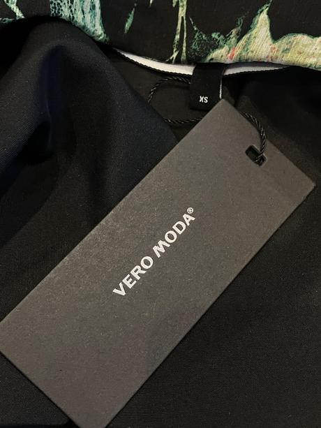 Dámska kvetovaná blúzka vero moda (xs), vero moda,xs