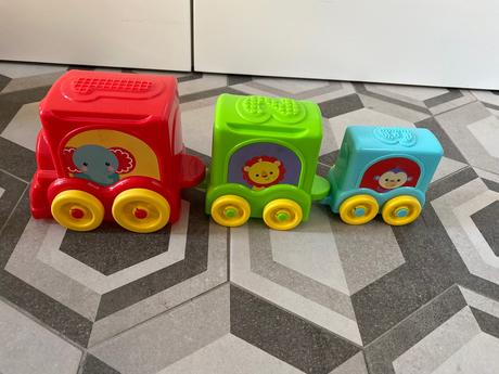 Fisher price prvy vlacik, 