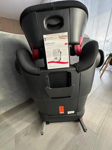 Predám autosedačku britax romer kidfix i size cos, britax