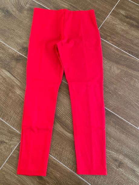 Červene nohavice, zara,152
