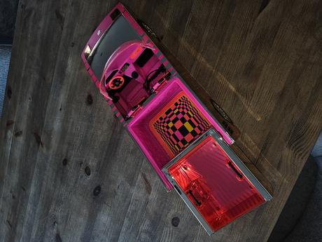 Auto pre l.o.l bábiku, 