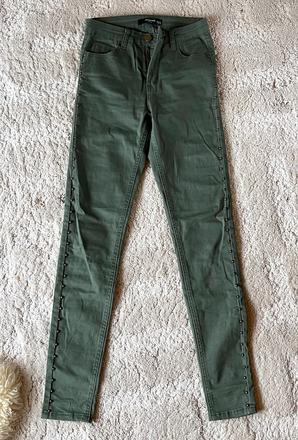 Zelene skinny rifle s vybijanim, reserved,34