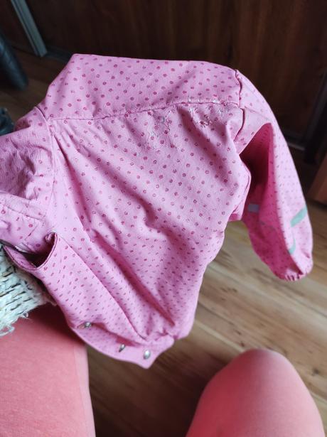 Nepremokavá vetrovka, 80