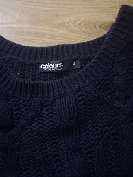 Čierny pulóver v. s, colours of the world,s