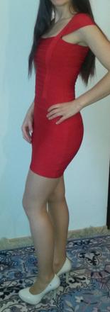 Cervene saty miranda kerr, xs