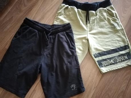 2 x kratke nohavice, 158