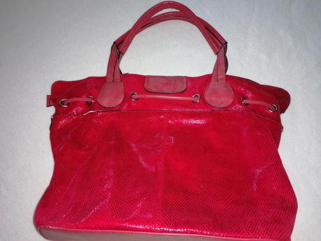 Červená kabelka, 