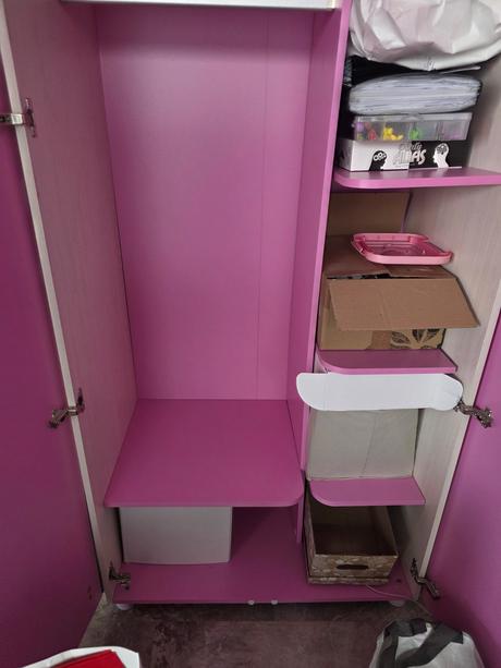 Ružová skriňa cilek muffiny,