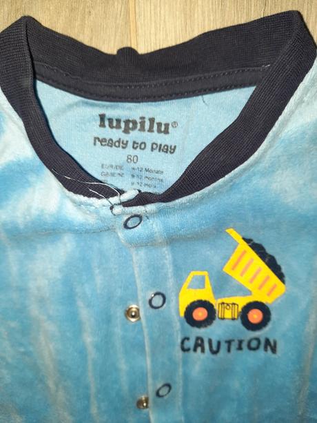 Flisove pyzamko s bagrom, lupilu,80