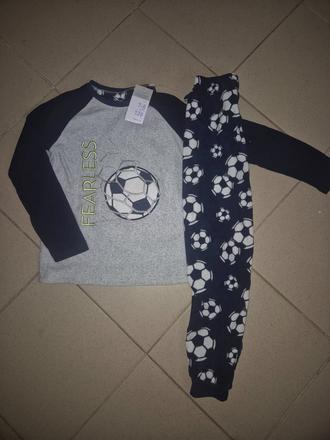 Pyžamo pre malého futbalistu, primark,128