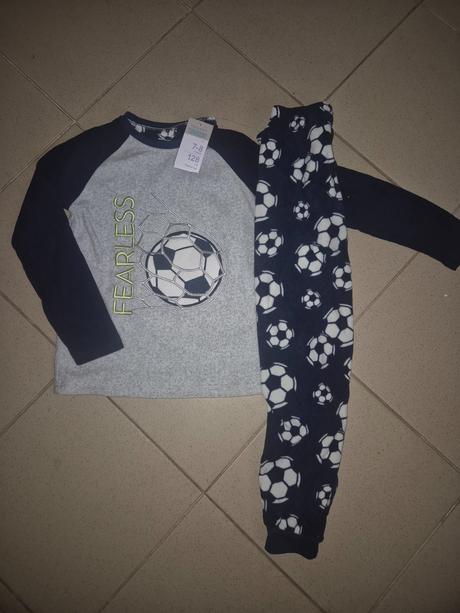 Pyžamo pre malého futbalistu, primark,128