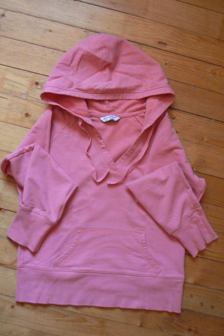 Mikina s v výstrihom a kapucňou, atmosphere,40