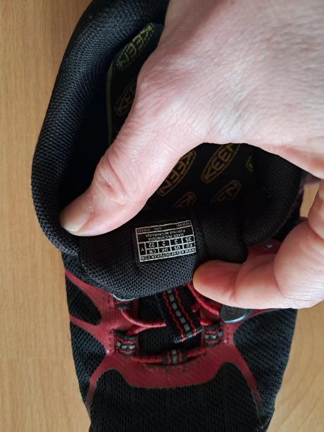 Predám tenisky keen chandler cnx č. 35, keen,35