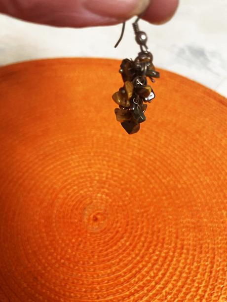 Visiace náušnice tigrie oko, 