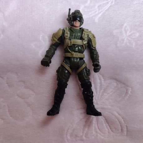 Rôzne figúrky, hračky, 