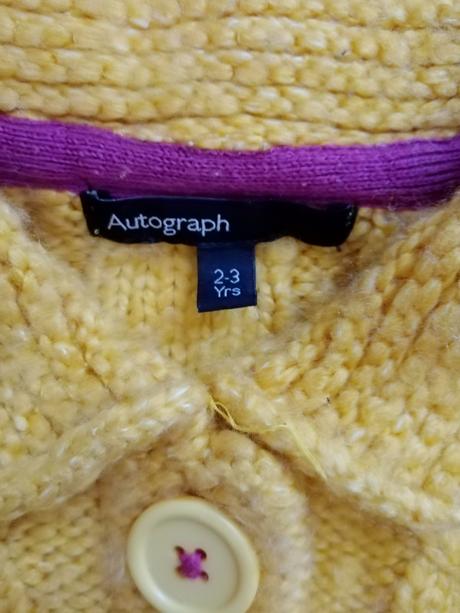 Vlneny vyšívaný sveter 2-3roky, 92