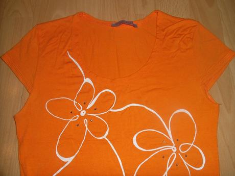 Oranzove tricko s kvetami, m