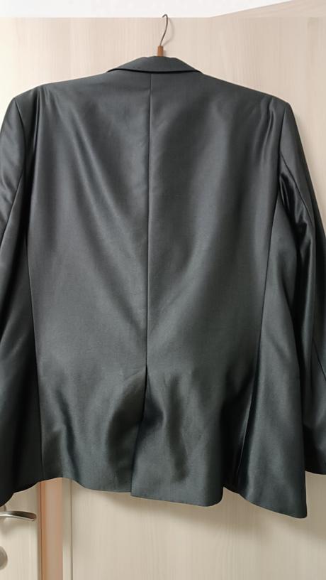 Pánsky oblek oceľovej farby, 52