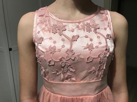 Spoločenské šaty, 164