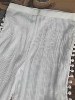 Lahucke nohavice po boku s velkym rozporkom, m