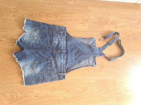 Kraťasy na tráky, 30