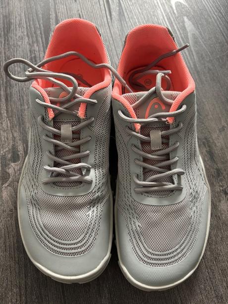 Head alt barefoot, 40