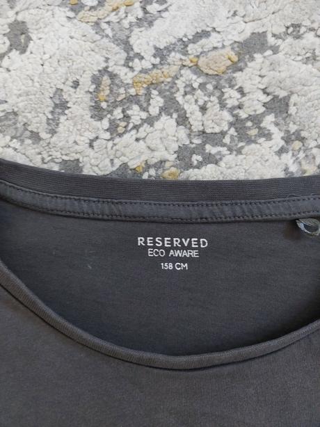 Tricko, reserved,158