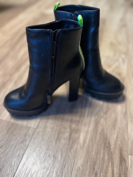 Členkové čižmy, 40