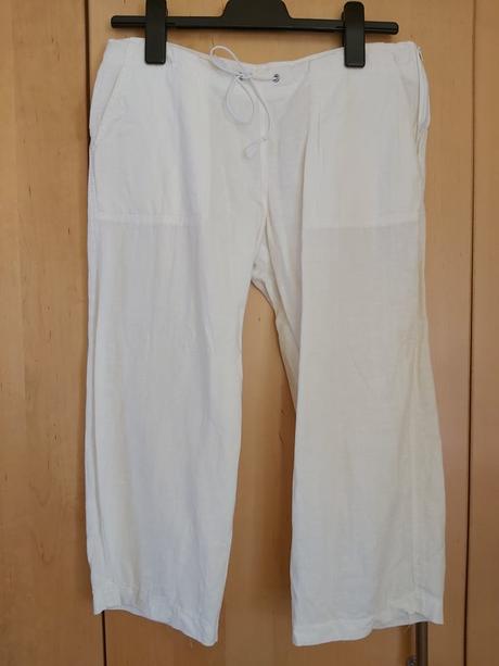 Dámske biele ľanové trištvrťové nohavice č.m, m