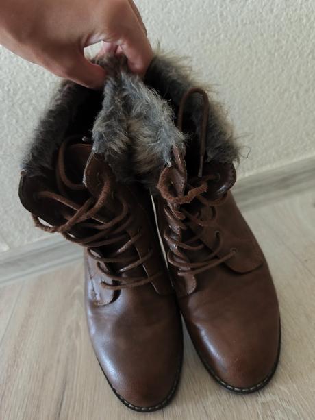 Členkové čižmy, 40