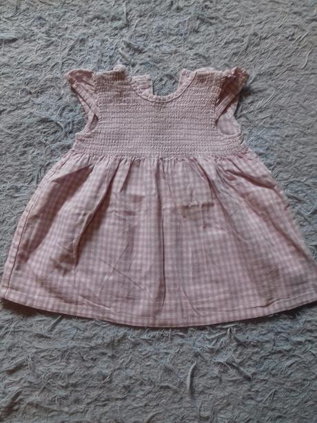 Ruzove satocky, cherokee,68