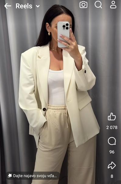 Nosí sa kombinácia saka a teplákov?