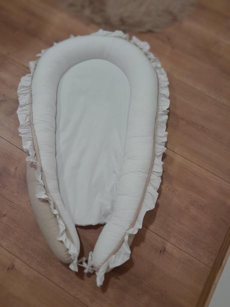 Hniezdo, šírka (cm): 50,dĺžka (cm): 100