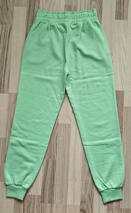 Tepláky hrubšie, 152