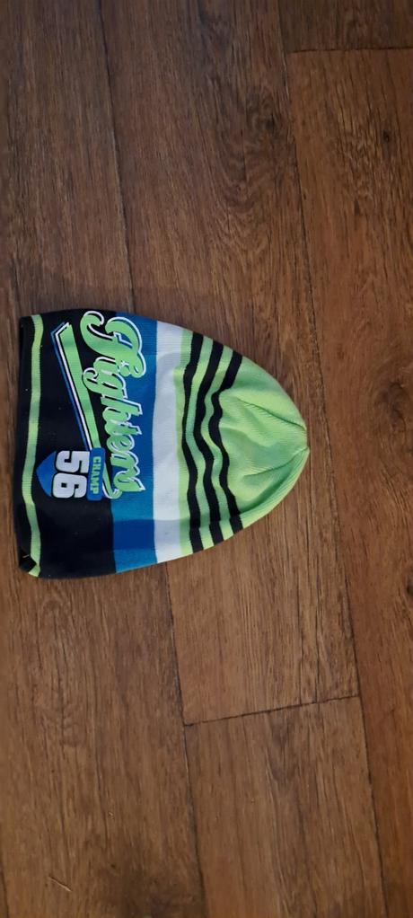 Chlapcenske ciapky, 122