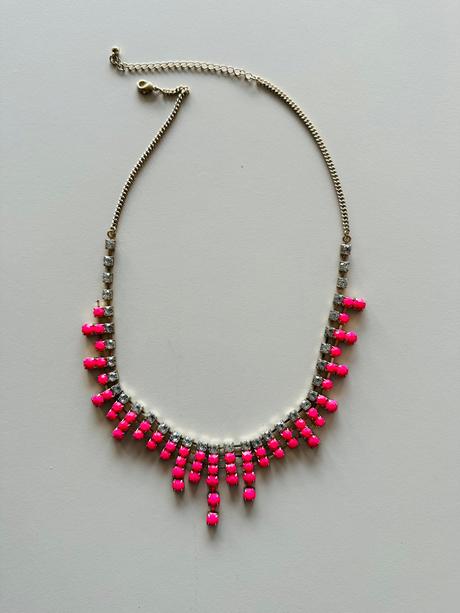 Rôzne náhrdelníky, 