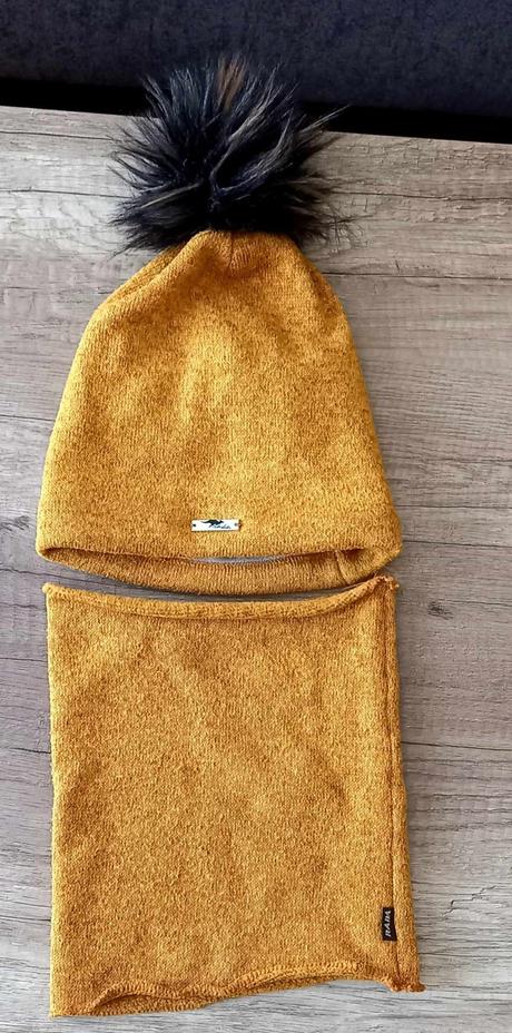 Čiapka a nákrčník, značka rada, rada