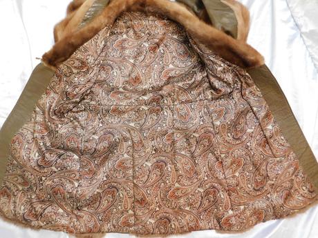 Pekny kabat z norky a pravej kože, 38