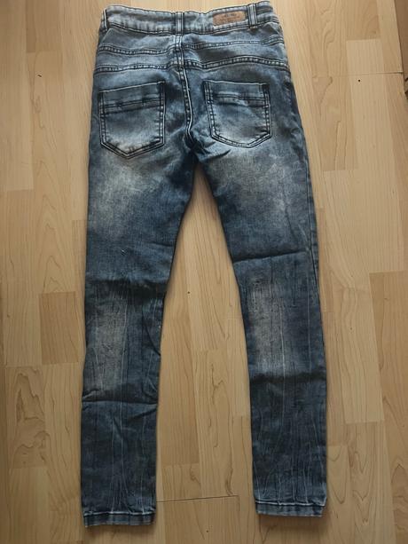 Chlapčenské rifle, 146