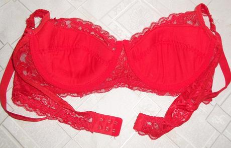 Cipkovana sexy podprsenka, 75c